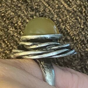 Vintage Brutalist Cabochon ring unknown metal Prehnite looking stone